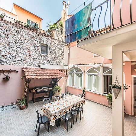 B&B Finalex Finale Ligure Exterior foto